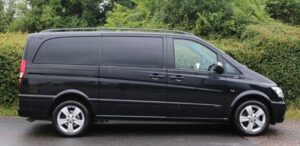 mercedes viano 6 seater in black southend on sea taxi chauffeur